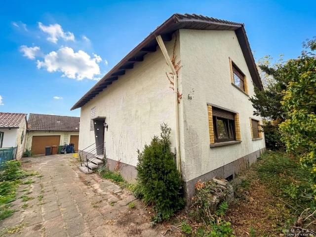 Haus zum Kaufen in Neulußheim 380.000,00 EUR 214.14 m²