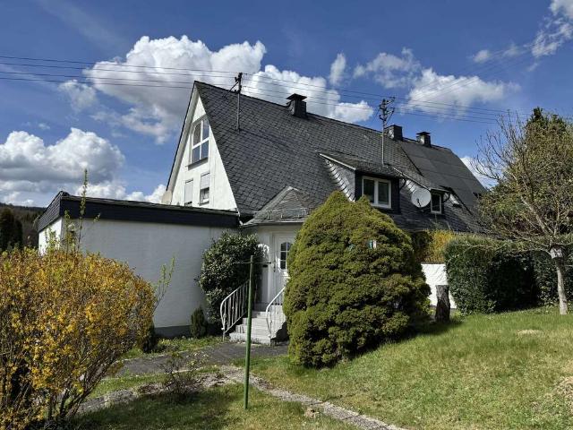 Haus zum Kaufen in Neunkirchen 280.000,00 EUR 147.7 m²