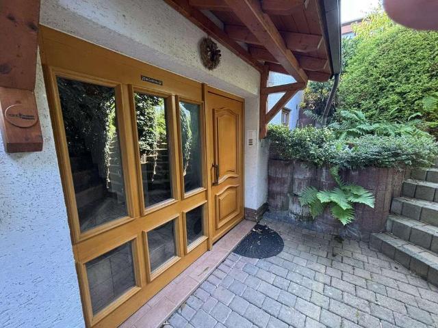 Haus zum Kaufen in Neunkirchen Seelscheid 490.000,00 EUR 235 m²