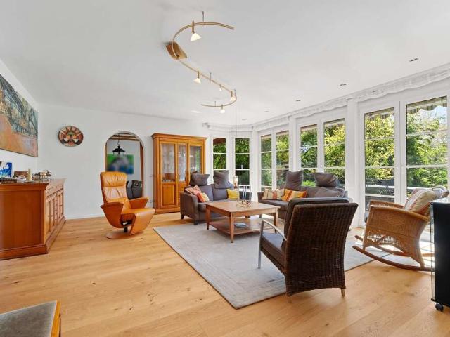 Haus zum Kaufen in Neunkirchen Seelscheid 995.000,00 EUR 326 m²