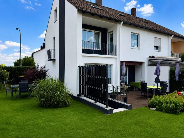 Haus zum Kaufen in Neusäß Steppach 579.000,00 EUR 120 m²