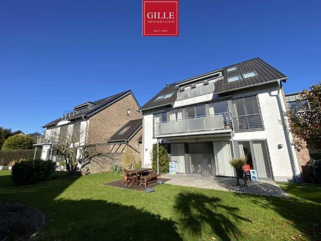 Haus zum Kaufen in Neuss 1.300.000,00 EUR 356 m²
