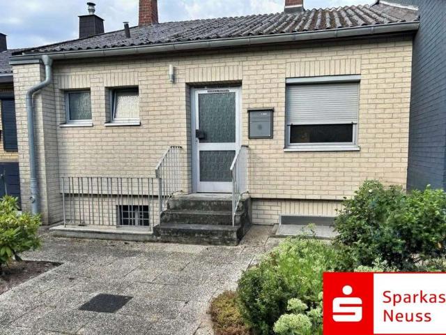 Haus zum Kaufen in Neuss 299.000,00 EUR 92 m²