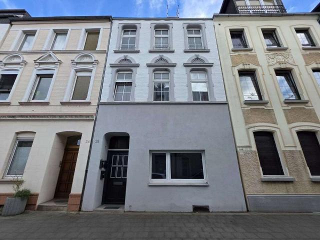 Haus zum Kaufen in Neuss 435.000,00 EUR 211.19 m²