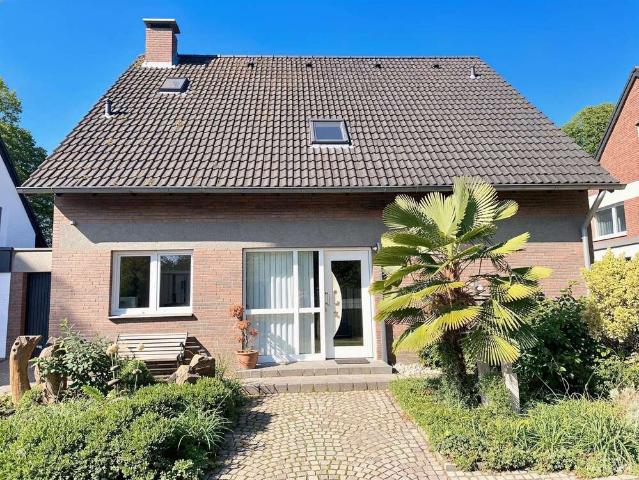 Haus zum Kaufen in Neuss 595.000,00 EUR 147 m²