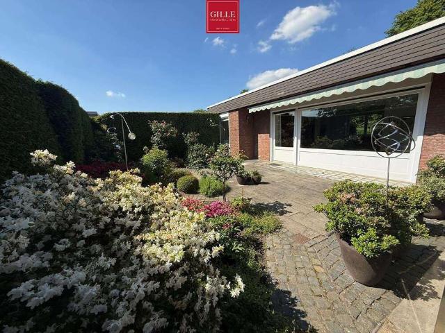 Haus zum Kaufen in Neuss 629.000,00 EUR 153.43 m²