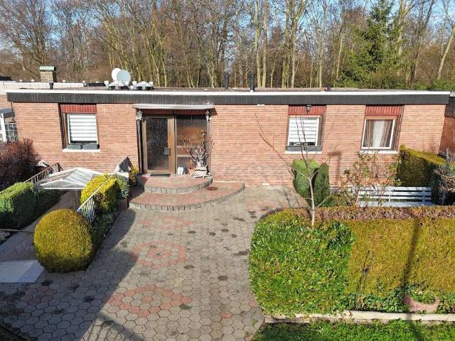 Haus zum Kaufen in Neuss 690.000,00 EUR 316 m²