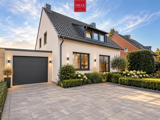 Haus zum Kaufen in Neuss 750.000,00 EUR 165.59 m²