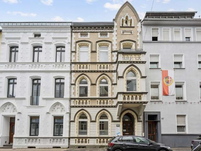 Haus zum Kaufen in Neuss 795.000,00 EUR 347.01 m²