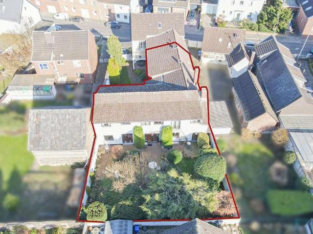 Haus zum Kaufen in Neuss Grefrath 520.000,00 EUR 265 m²