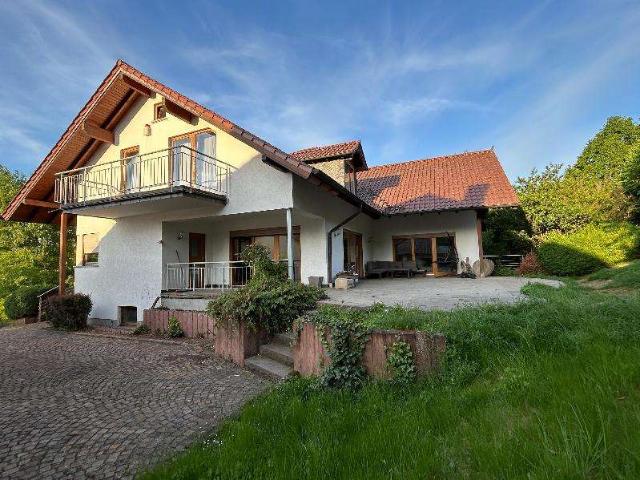 Haus zum Kaufen in Neustadt 535.000,00 EUR 322 m²