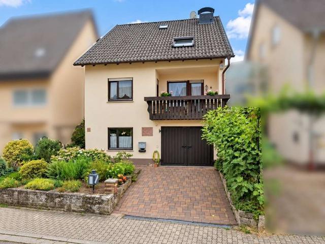 Haus zum Kaufen in Neustadt an der Weinstraße Gimmeldingen 417.000,00 EUR 160 m²