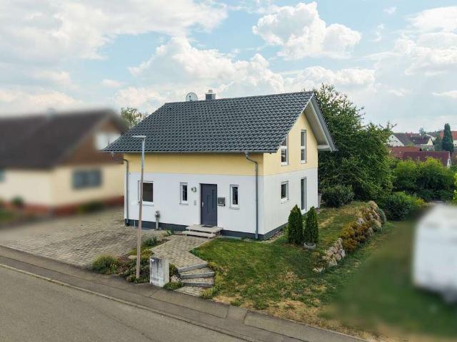 Haus zum Kaufen in Neustetten 498.000,00 EUR 110.4 m²