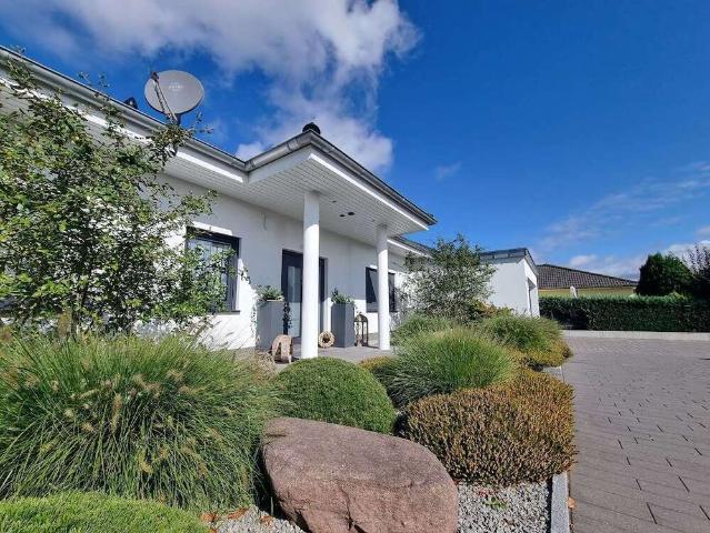 Haus zum Kaufen in Neuruppin 995.000,00 EUR 258 m²