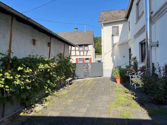 Haus zum Kaufen in Neuwied Feldkirchen 310.000,00 EUR 191 m²