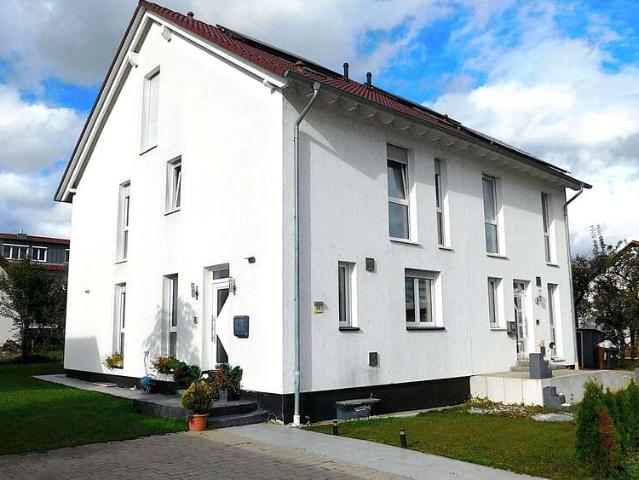 Haus zum Kaufen in Neckartailfingen 650.000,00 EUR 150 m²