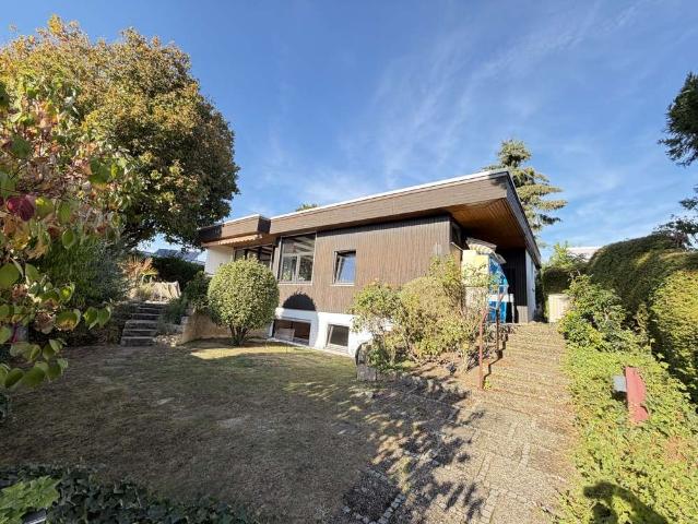 Haus zum Kaufen in Neckartenzlingen 650.000,00 EUR 166.7 m²
