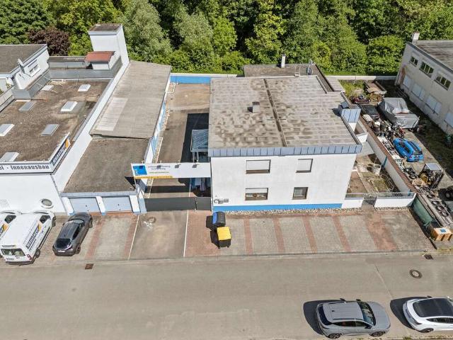 Haus zum Kaufen in Neckartenzlingen 797.000,00 EUR 502 m²