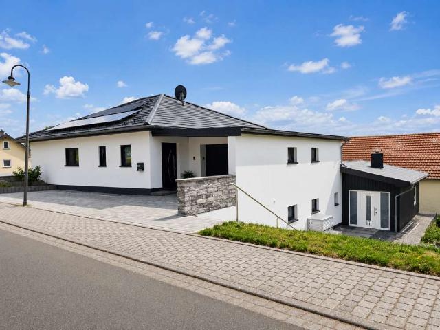 Haus zum Kaufen in Neidenbach 497.000,00 EUR 208 m²