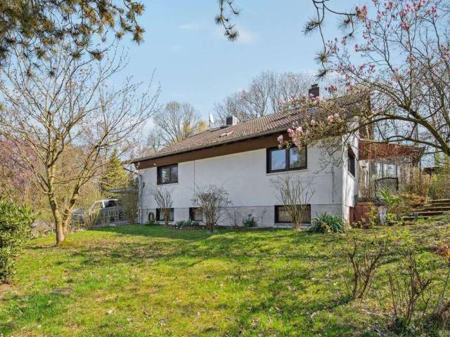 Haus zum Kaufen in Niddatal 324.900,00 EUR 206.37 m²