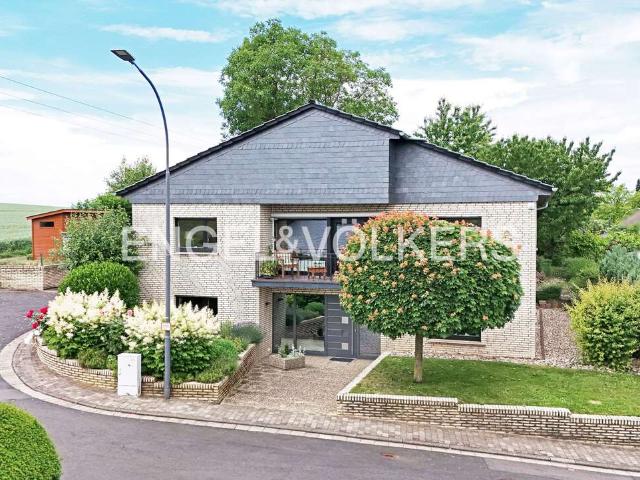 Haus zum Kaufen in Niddatal 749.000,00 EUR 208.53 m²