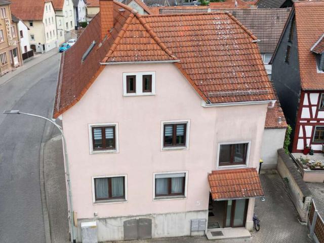 Haus zum Kaufen in Nidderau 590.000,00 EUR 260 m²