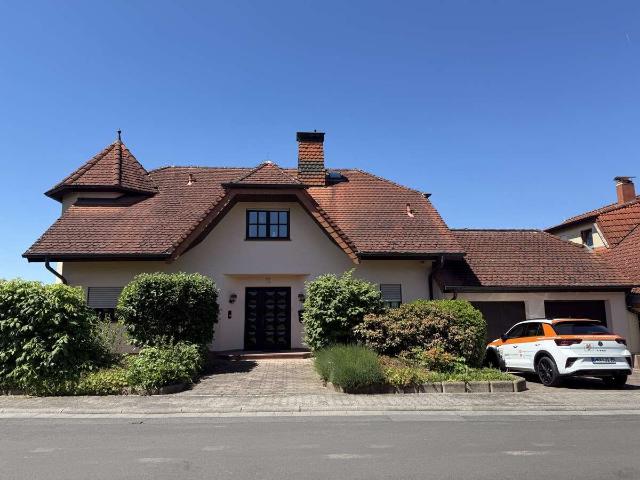 Haus zum Kaufen in Nidderau 649.000,00 EUR 220 m²