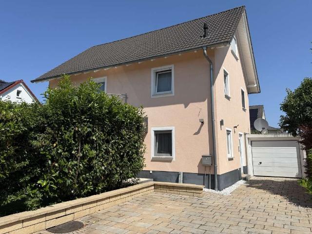 Haus zum Kaufen in Nidderau 695.000,00 EUR 180 m²
