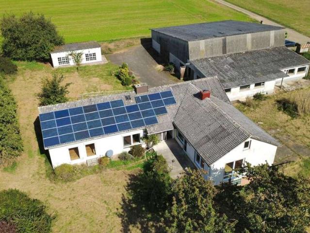 Haus zum Kaufen in Niedenstein 349.900,00 EUR 206 m²