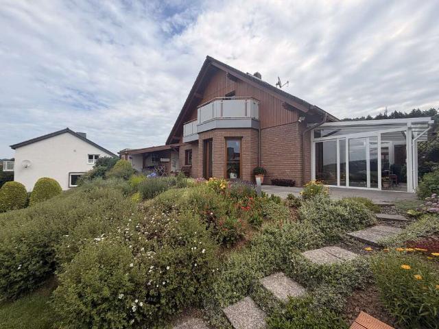 Haus zum Kaufen in Niedenstein 449.000,00 EUR 177 m²