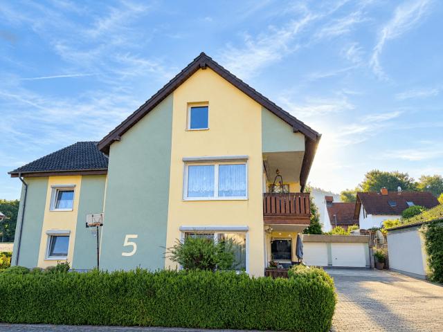 Haus zum Kaufen in Niederaula 354.000,00 EUR 239.46 m²