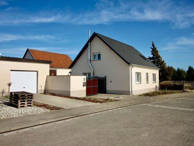 Haus zum Kaufen in Niedergörsdorf 260.000,00 EUR 130 m²