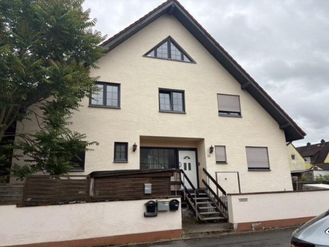 Haus zum Kaufen in Niederdorfelden 450.000,00 EUR 291 m²