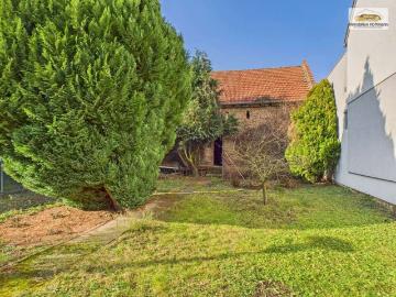 Haus zum Kaufen in Niederdorfelden 599.000,00 EUR 258 m²