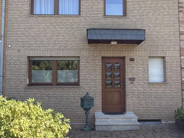 Haus zum Kaufen in Niederkassel Rheidt 405.000,00 EUR 109.17 m²