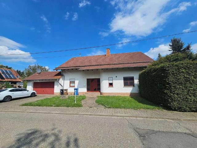 Haus zum Kaufen in Niederkirchen 399.000,00 EUR 240 m²