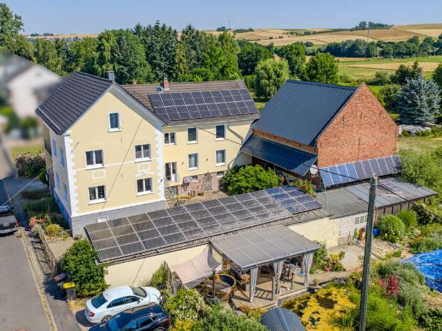 Haus zum Kaufen in Niederneisen 849.000,00 EUR 255 m²