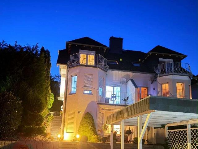 Haus zum Kaufen in Niedernhausen 920.000,00 EUR 172.5 m²