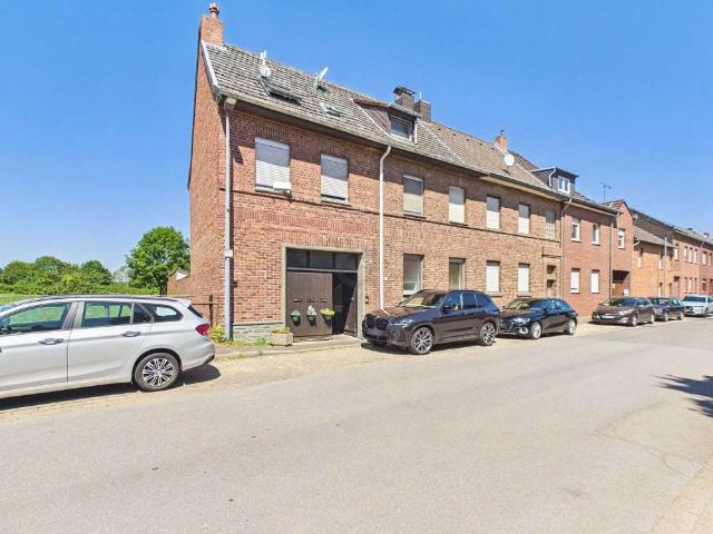 Haus zum Kaufen in Niederzier Hambach 325.000,00 EUR 210.88 m²