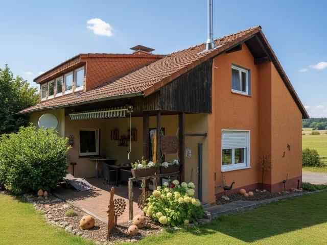 Haus zum Kaufen in Nieheim 250.000,00 EUR 190 m²