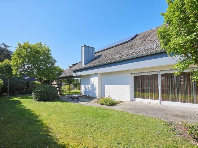Haus zum Kaufen in Nufringen 1.050.000,00 EUR 230 m²