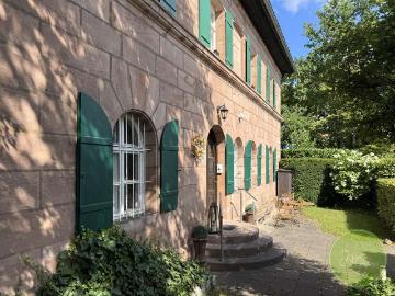 Haus zum Kaufen in Nürnberg 1.885.000,00 EUR 319.53 m²