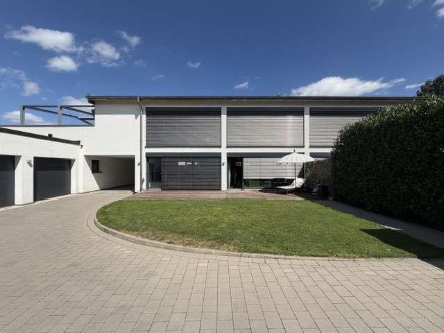 Haus zum Kaufen in Nürnberg 2.900.000,00 EUR 450 m²