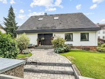 Haus zum Kaufen in Nürnberg 695.000,00 EUR 178.5 m²
