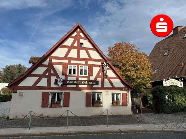 Haus zum Kaufen in Nürnberg 990.000,00 EUR 130.67 m²