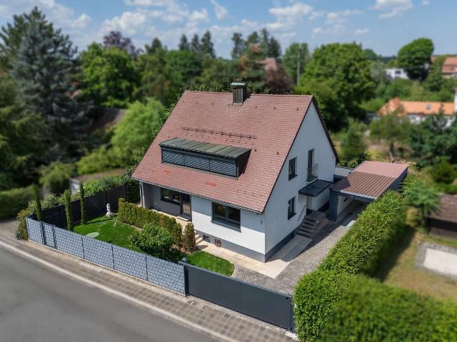 Haus zum Kaufen in Nürnberg Laufamholz 867.000,00 EUR 160 m²