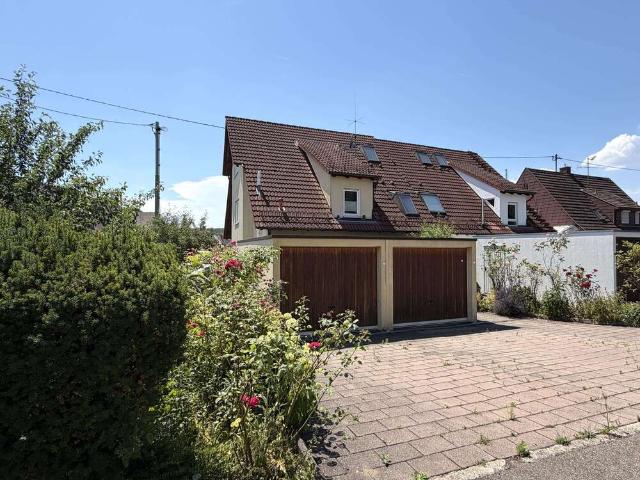 Haus zum Kaufen in Nürtingen 585.000,00 EUR 204.48 m²