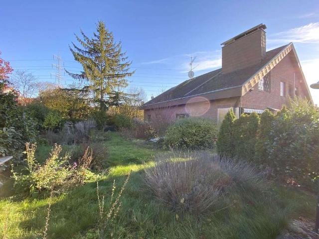 Haus zum Kaufen in Nürtingen 699.000,00 EUR 232 m²