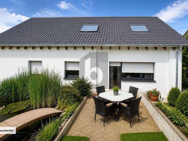 Haus zum Kaufen in Nürtingen 985.000,00 EUR 285 m²