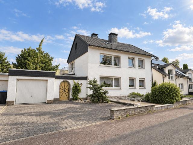 Haus zum Kaufen in Soest 350.000,00 EUR 122.61 m²